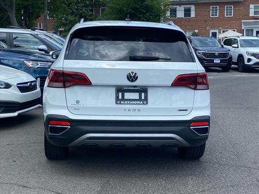 2022 Volkswagen Taos SE 4Motion
