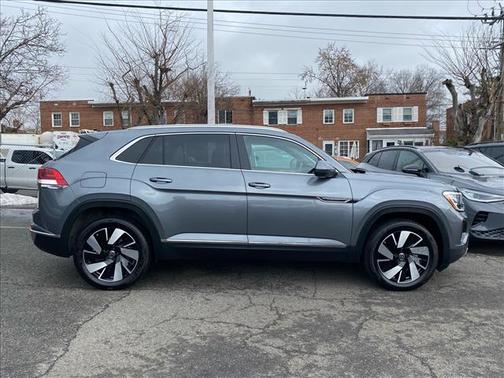 2025 Volkswagen Atlas Cross Sport 2.0T SEL