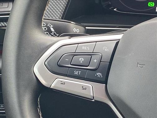 2025 Volkswagen Atlas Cross Sport 2.0T SEL