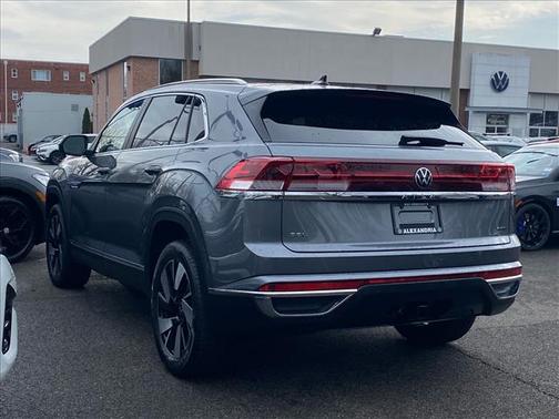 2025 Volkswagen Atlas Cross Sport 2.0T SEL