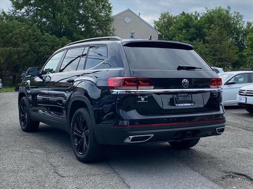 2023 Volkswagen Atlas 3.6L SE w/Technology