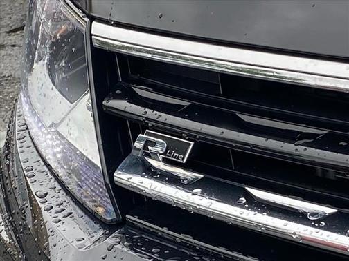 2021 Volkswagen Tiguan 2.0T SE R-Line Black 4MOTION