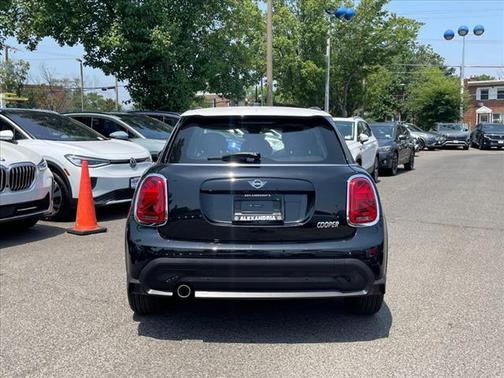 2024 MINI Hardtop Cooper