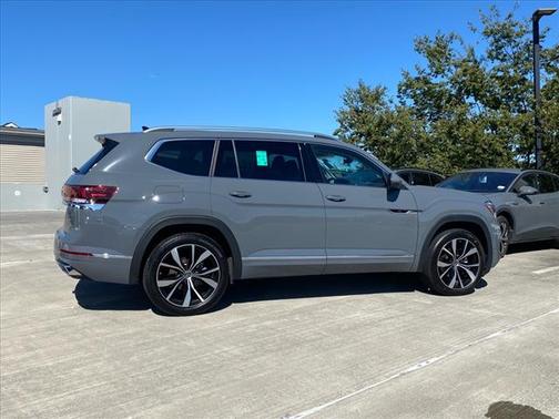 2025 Volkswagen Atlas 2.0T SEL Premium R-Line 4MOTION