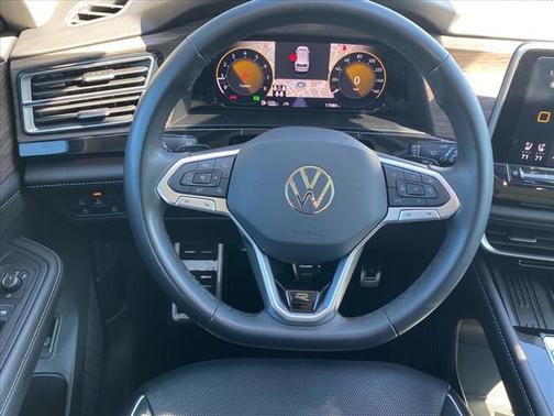 2025 Volkswagen Atlas 2.0T SEL Premium R-Line 4MOTION