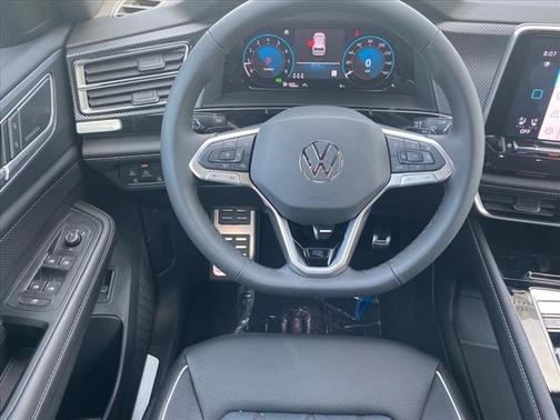 2025 Volkswagen Atlas Cross Sport 2.0T SEL Premium