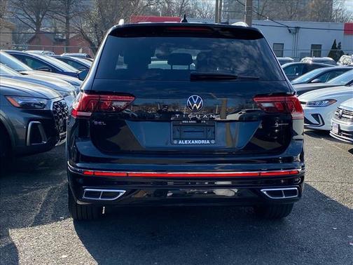 2024 Volkswagen Tiguan 2.0T SEL R-Line 4MOTION