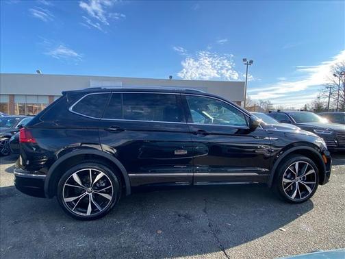 2024 Volkswagen Tiguan 2.0T SEL R-Line 4MOTION
