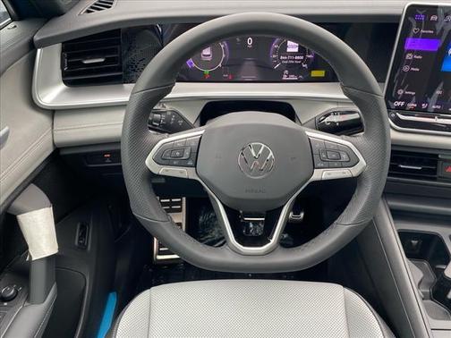 2025 Volkswagen Tiguan 2.0T SE R-Line Black 4MOTION