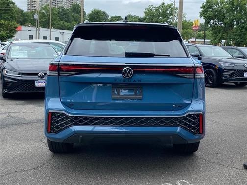 2025 Volkswagen Tiguan 2.0T SE R-Line Black 4MOTION