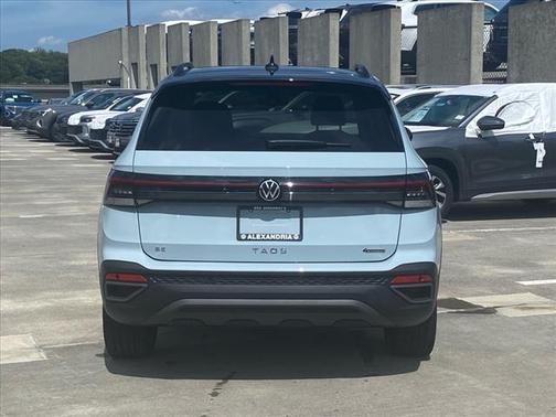 2025 Volkswagen Taos 1.5T SE Black