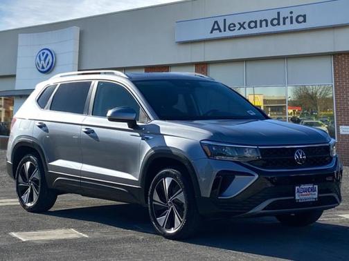 2024 Volkswagen Taos 1.5T SE