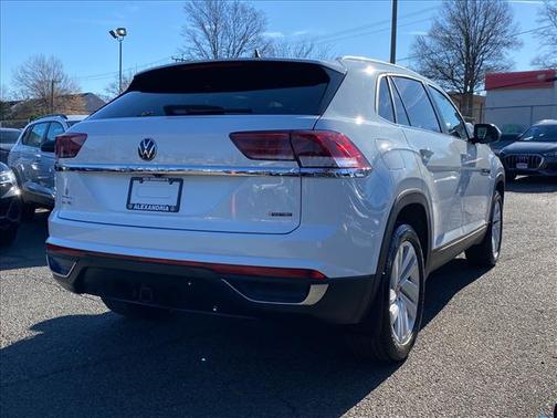 2023 Volkswagen Atlas Cross Sport 3.6L V6 SE w/Technology