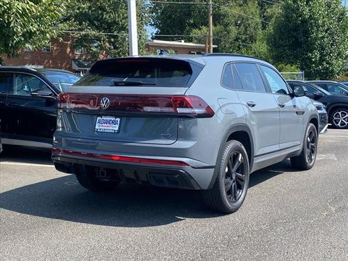 2026 Volkswagen Atlas Cross Sport 2.0T SEL