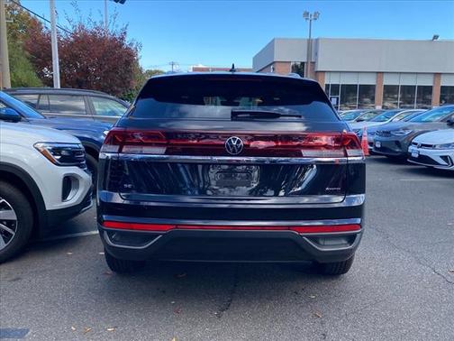2026 Volkswagen Atlas Cross Sport 2.0T SE