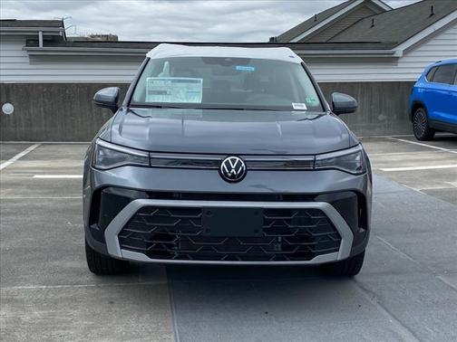 2025 Volkswagen Taos SEL 4Motion