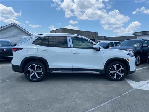 2025 Volkswagen Tiguan 2.0T SE