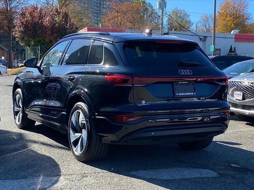 2025 Audi Q6 e-tron Premium Plus quattro