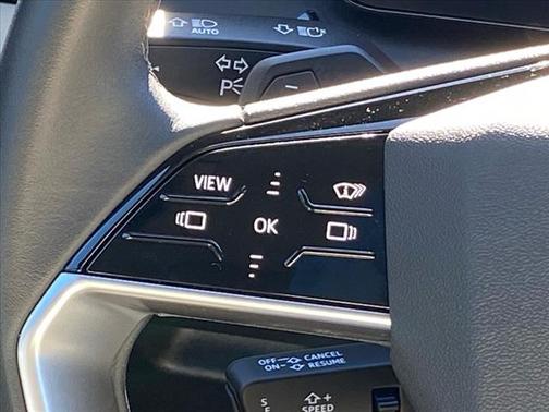 2025 Audi Q6 e-tron Premium Plus quattro