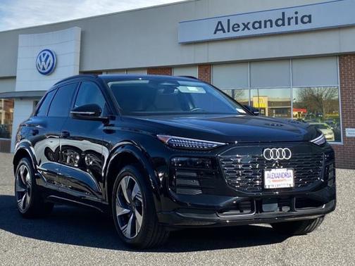 2025 Audi Q6 e-tron Premium Plus quattro