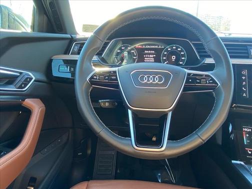 2024 Audi Q8 55 Premium Plus