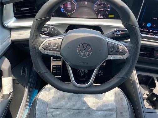 2025 Volkswagen Tiguan 2.0T SE R-Line Black 4MOTION