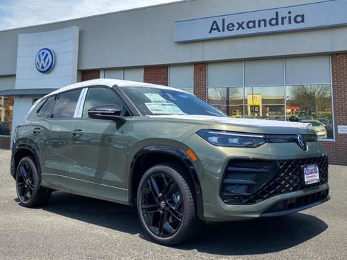 2025 Volkswagen Tiguan 2.0T SE R-Line Black 4MOTION