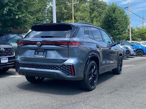 2025 Volkswagen Tiguan 2.0T SE R-Line Black 4MOTION