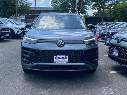 2025 Volkswagen Tiguan 2.0T SE R-Line Black 4MOTION