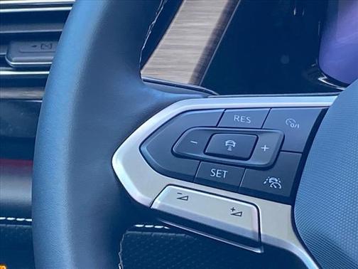 2024 Volkswagen Atlas 2.0T SEL