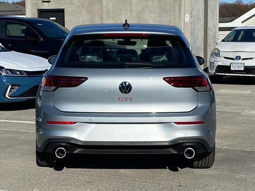 2026 Volkswagen Golf GTI 2.0T SE DSG