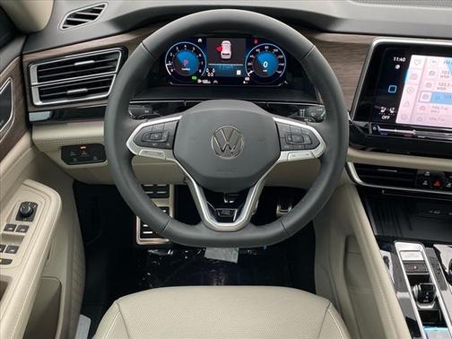 2026 Volkswagen Atlas 2.0T SEL Premium R-Line 4MOTION