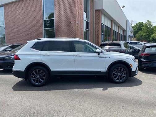 2024 Volkswagen Tiguan 2.0T SE 4MOTION