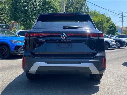 2025 Volkswagen Tiguan 2.0T SE 4MOTION