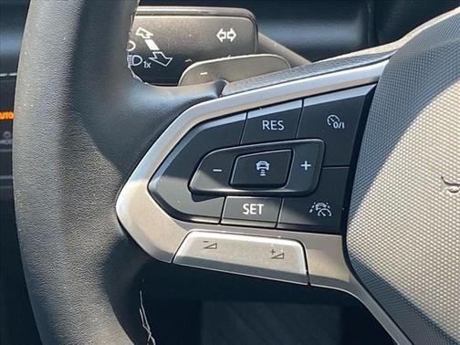 2024 Volkswagen Atlas 2.0T SE w/Technology 4MOTION