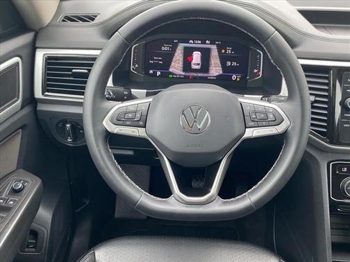 2022 Volkswagen Atlas SEL