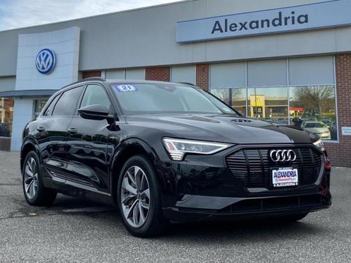 2021 Audi e-tron Premium Plus