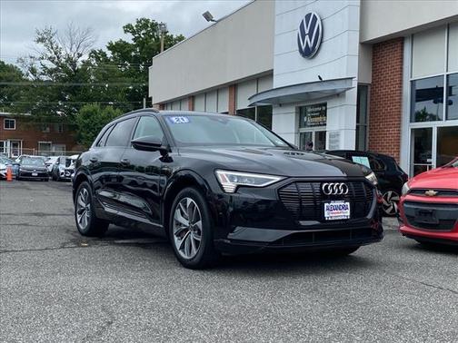 2021 Audi e-tron Premium Plus