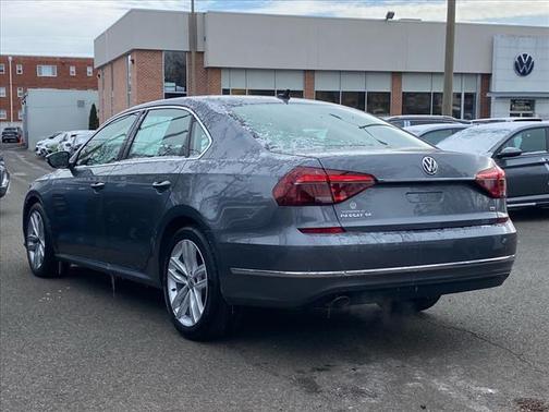 2018 Volkswagen Passat 2.0T SE