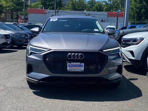 2021 Audi e-tron Prestige