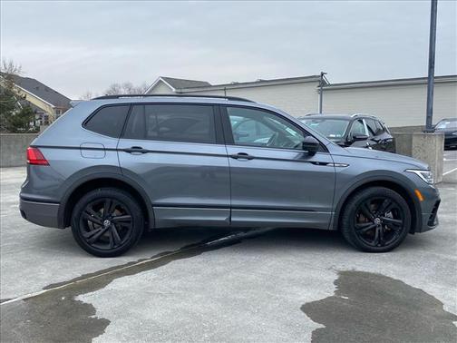 2023 Volkswagen Tiguan 2.0T SE R-Line Black 4MOTION