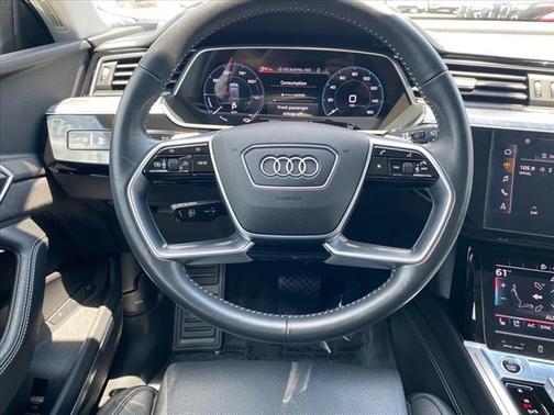 2021 Audi e-tron Prestige