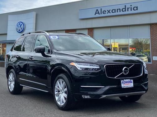 2016 Volvo XC90 T6 Momentum