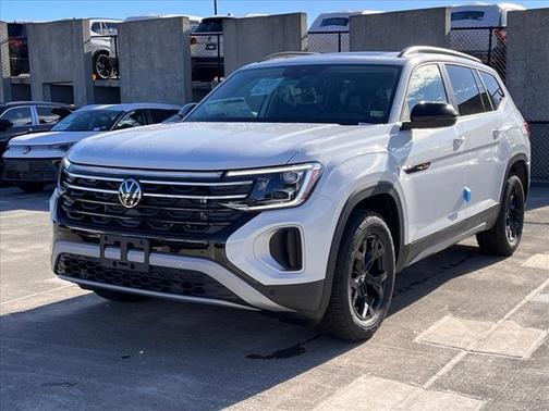 2025 Volkswagen Atlas Peak Edition 4Motion