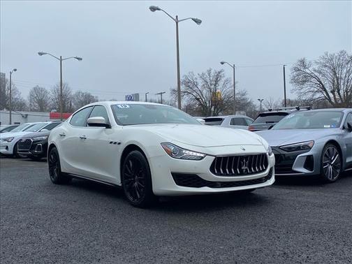 2019 Maserati Ghibli Base