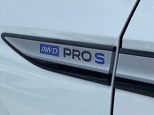 Opal White w/Black Roof 2023 Volkswagen ID.4 Pro S Plus