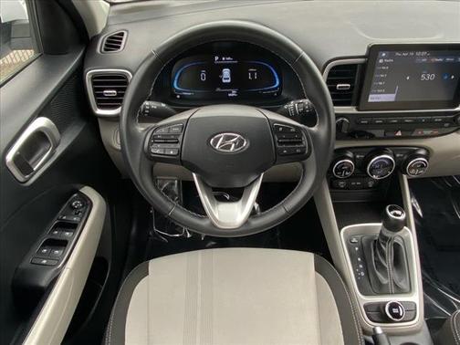 2024 Hyundai VENUE SEL