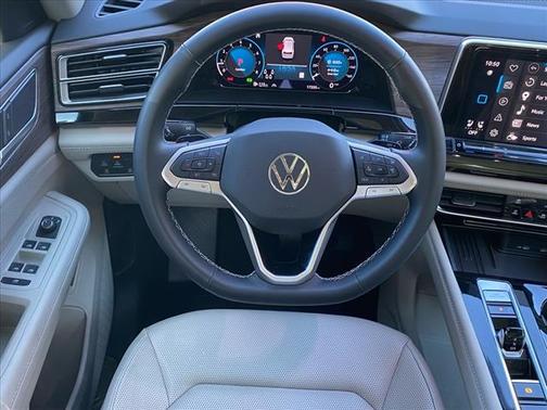 2025 Volkswagen Atlas 2.0T SEL