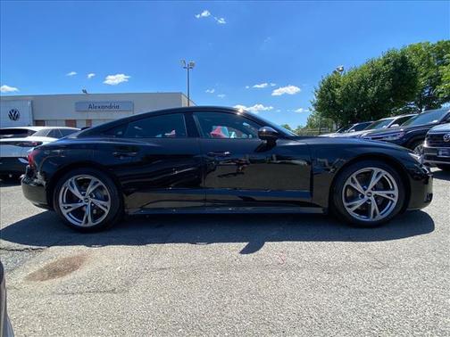 Mythos Black Metallic 2023 Audi e-tron GT Premium Plus quattro