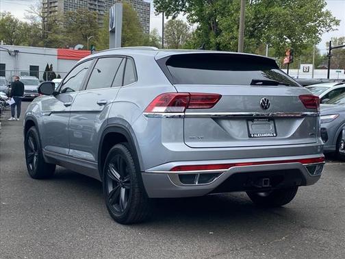 2021 Volkswagen Atlas Cross Sport 3.6L V6 SE w/Technology R-Line